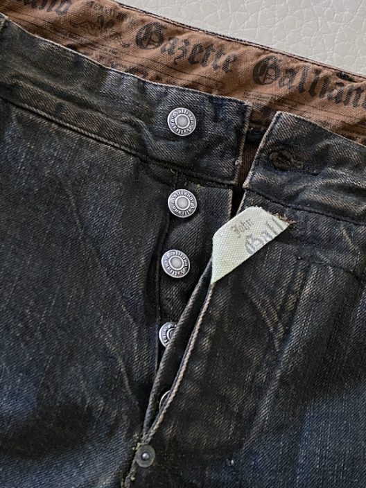 John Galliano Slim Jeans - Luxury & Vintage Madrid