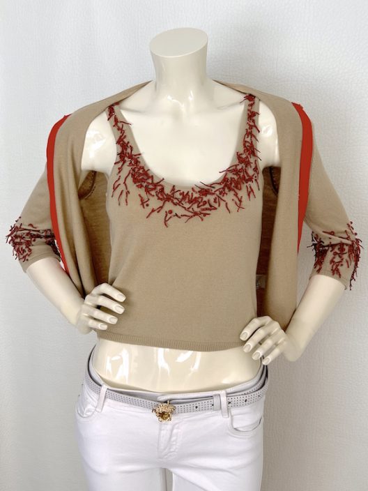 Gianni Versace Set Cardigan-Top-Skirt, embellished with authentic coral