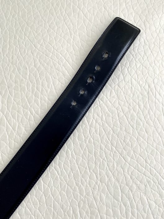Versace black leather belt-cross buckle