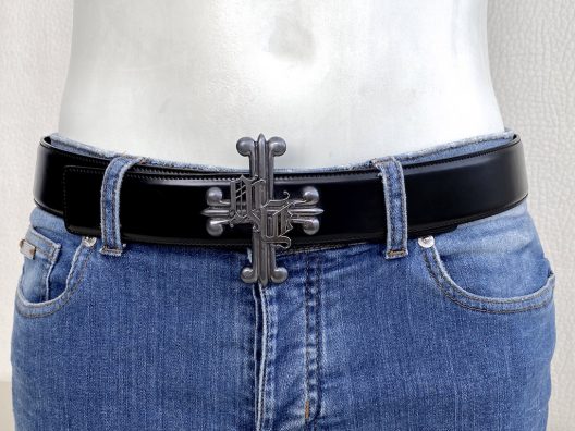 Versace black leather belt-cross buckle
