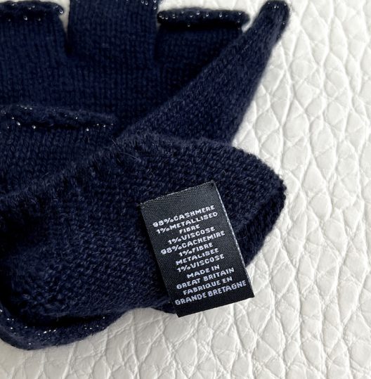 Chanel cashmere gloves/mittens