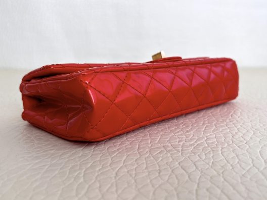 CHANEL "2.55 Long" red patent leather bag