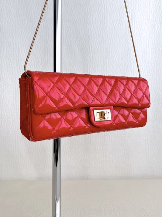 CHANEL "2.55 Long" red patent leather bag