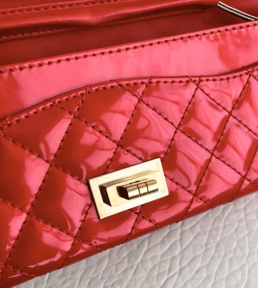CHANEL "2.55 Long" red patent leather bag