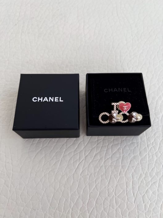 Chanel PIN "I love coco" Resort 2017