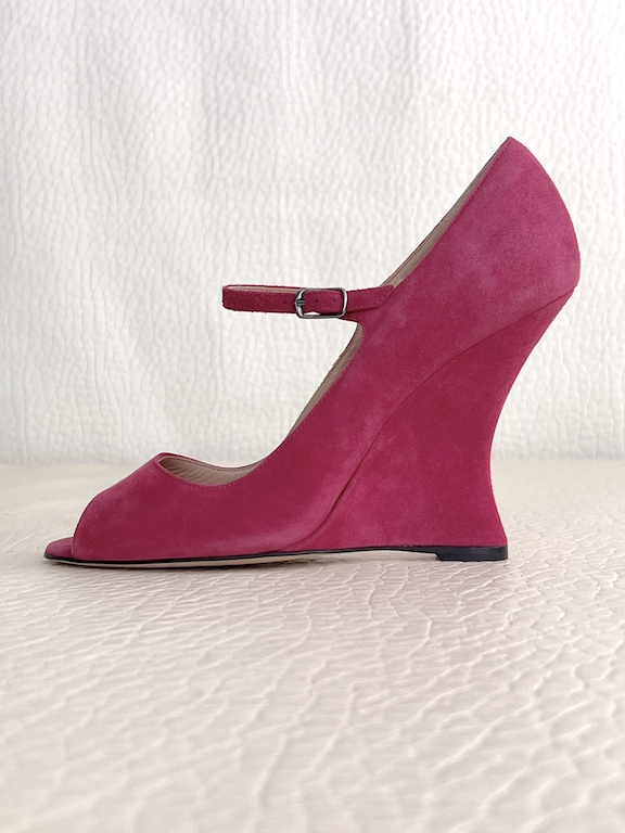 Manolo Blahnik fuchsia suede wedge shoe