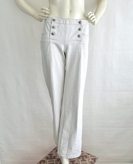 Chanel off-white jeans "CC" logo buttons