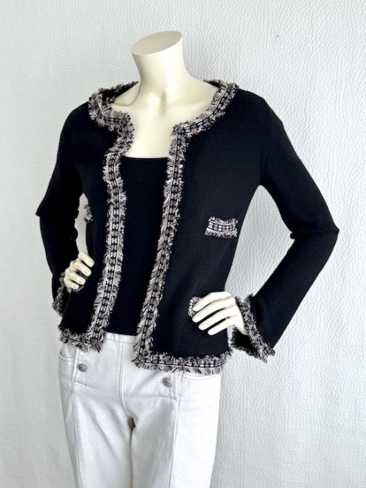 VTG Chanel black cashmere twin set "CC" logo