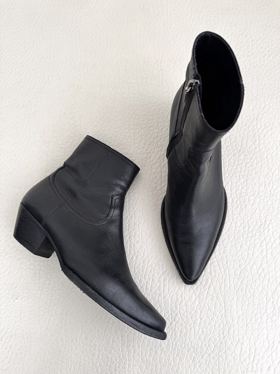 Saint Laurent Black Leather Lukas Boots