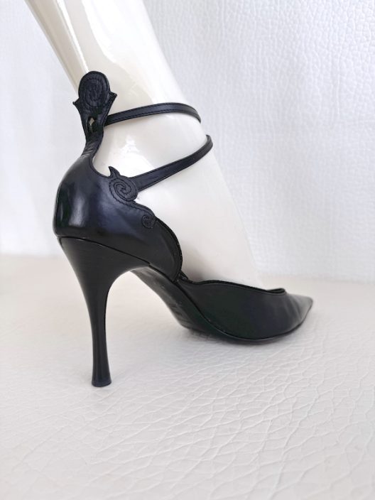 Giorgio Armani Black Leather Heeles Shoes